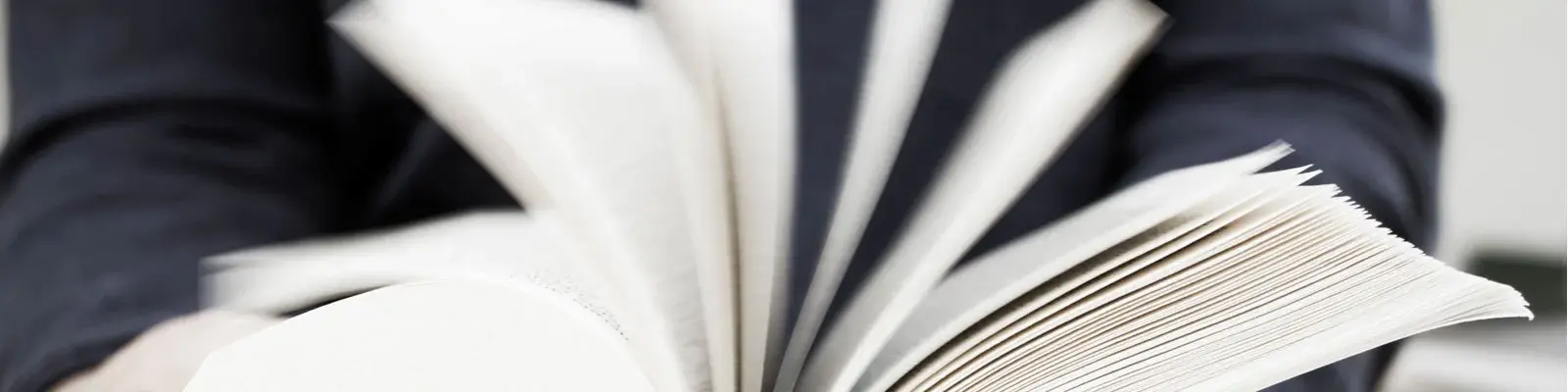 177497088-1600x400